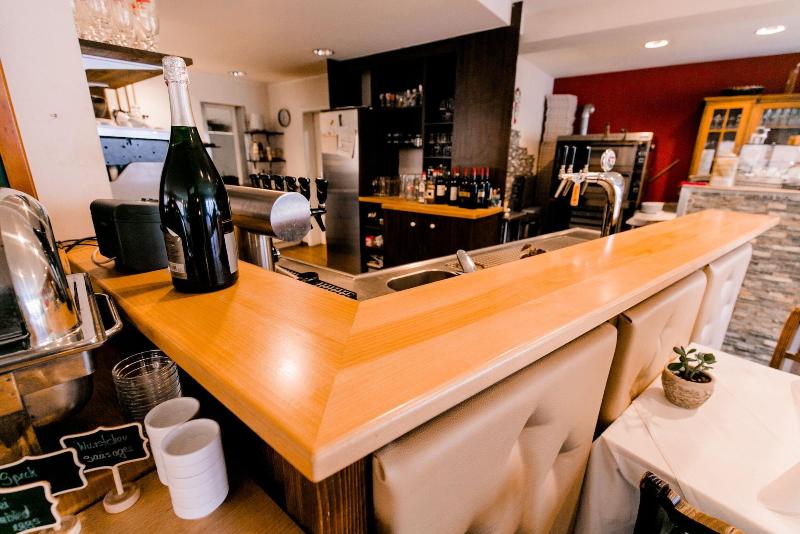 Burgers Hotel image