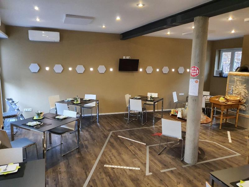 Burgers Hotel image