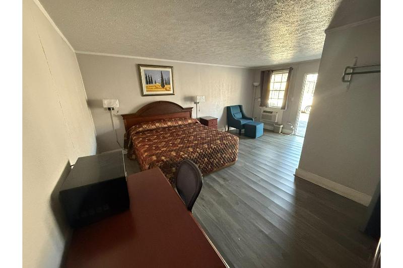 OYO Hotel Economy Inn US-29 Danville image