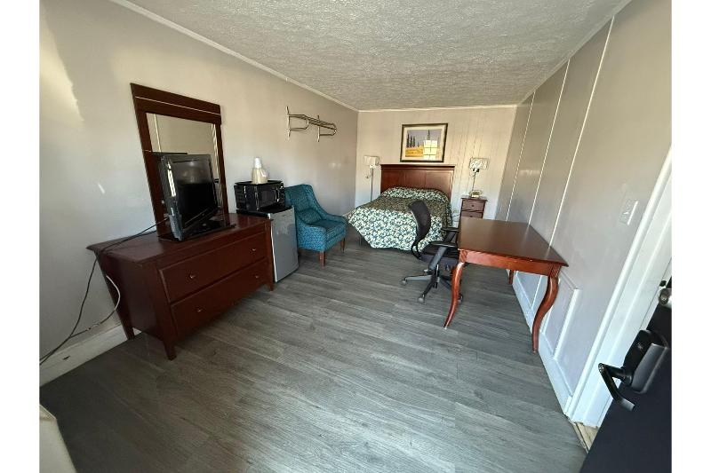 OYO Hotel Economy Inn US-29 Danville image