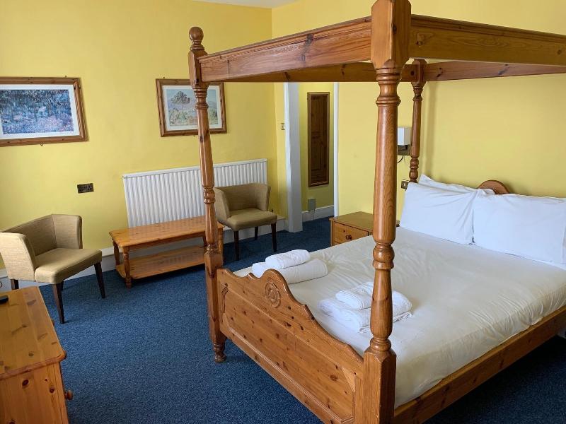 Yelf's Hotel image
