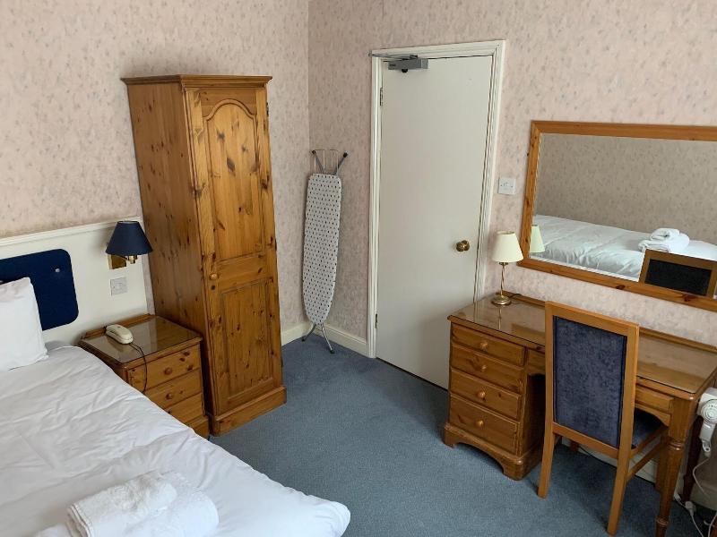 Yelf's Hotel image