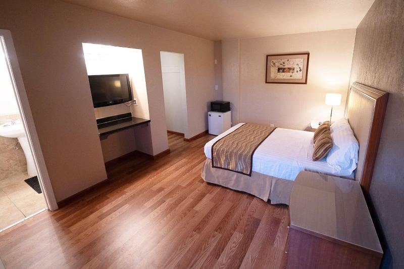 Stay inn suite image