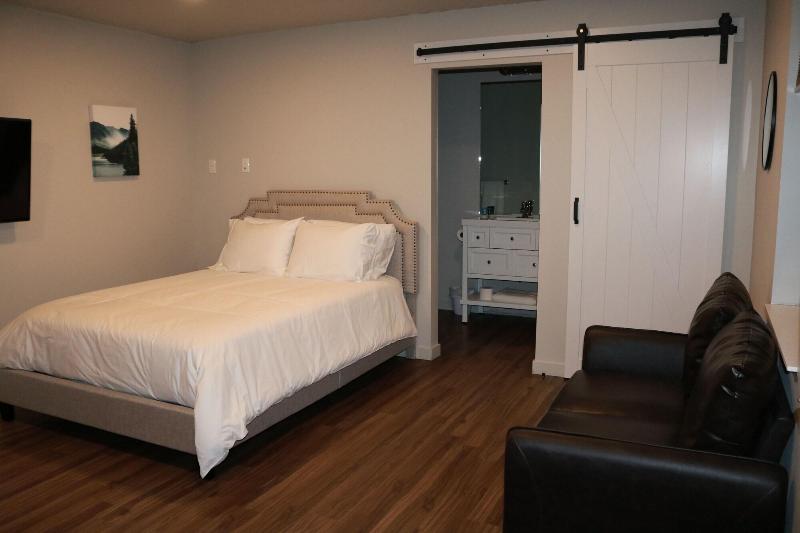 Spruce Lodge image