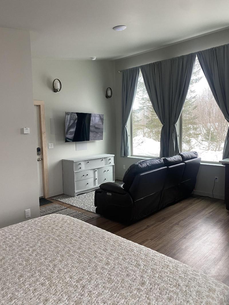 Spruce Lodge image 7