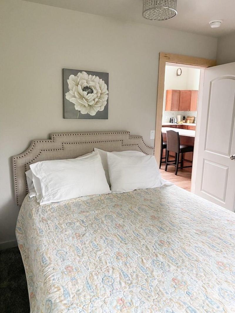 Spruce Lodge image