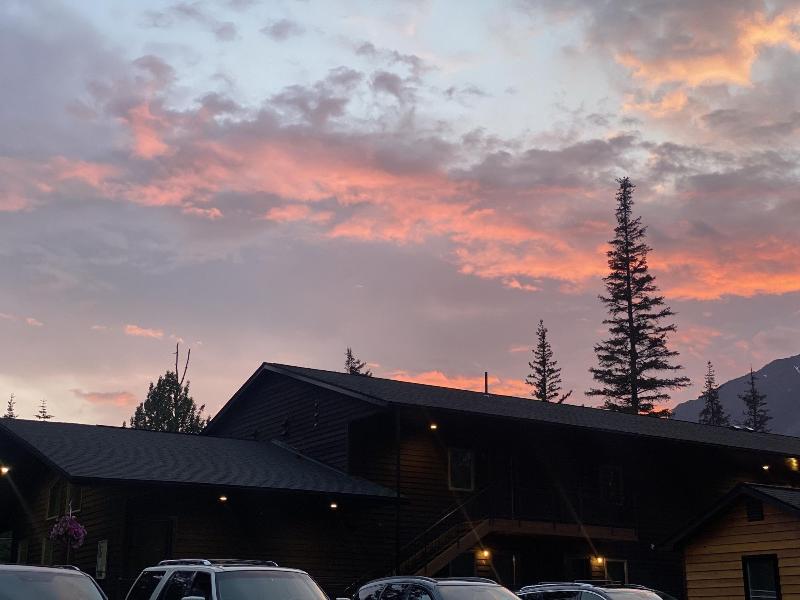 Spruce Lodge image