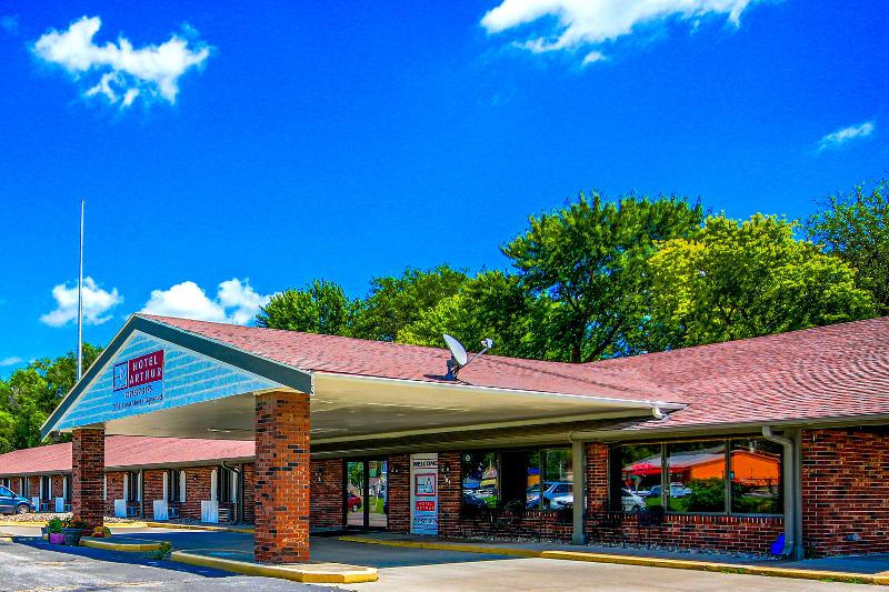 Hotel Arthur by OYO Glenwood Hwy 34 — exterior view