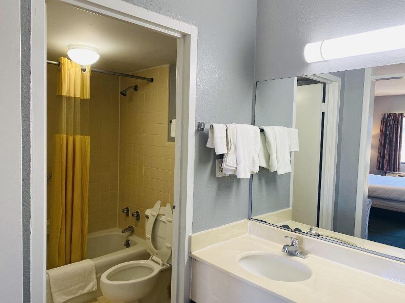 Travelers Place Inn & Suites image