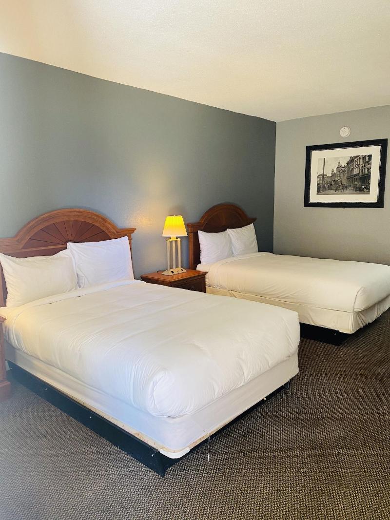 Travelers Place Inn & Suites image