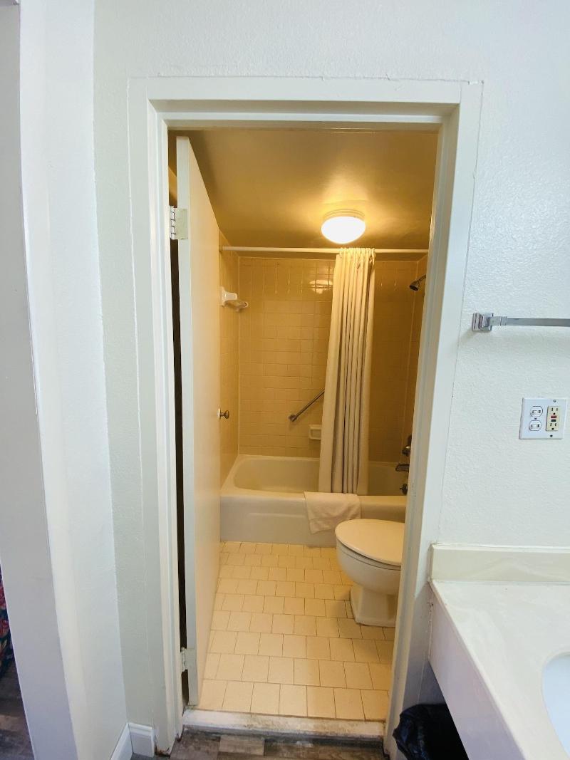 Travelers Place Inn & Suites image