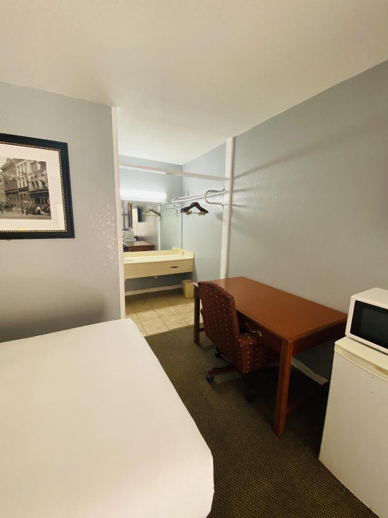 Travelers Place Inn & Suites image