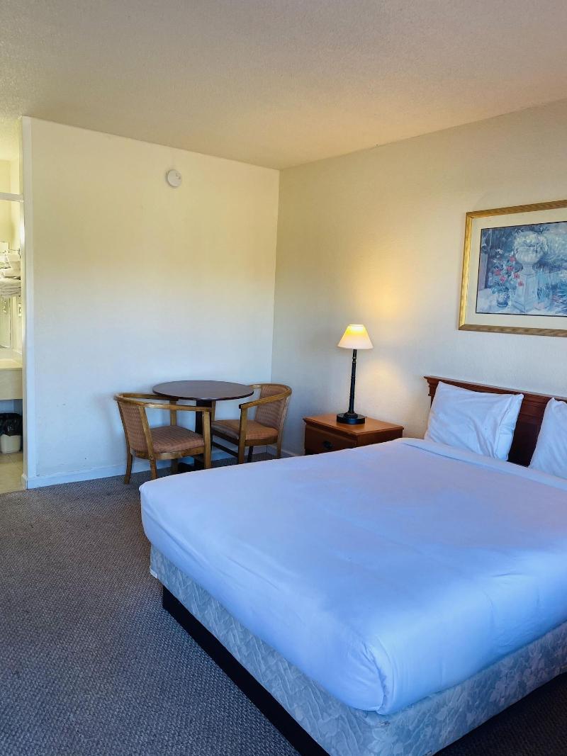 Travelers Place Inn & Suites image