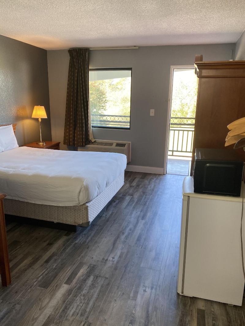 Travelers Place Inn & Suites image