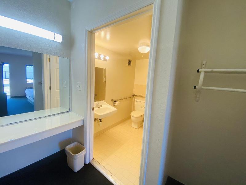 Travelers Place Inn & Suites image