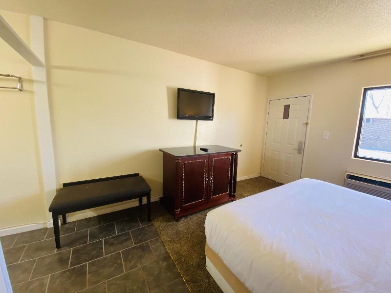 Travelers Place Inn & Suites image