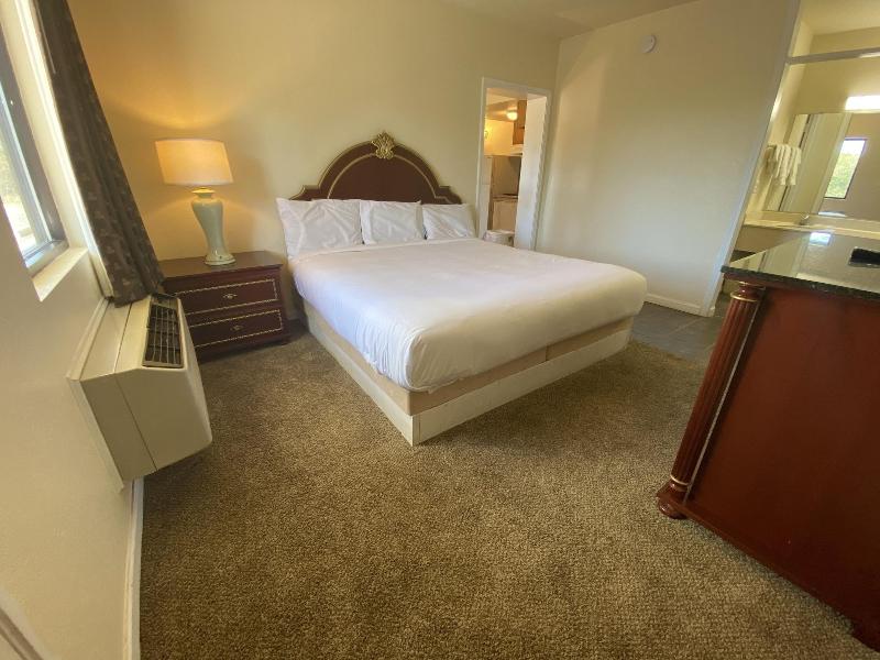 Travelers Place Inn & Suites image