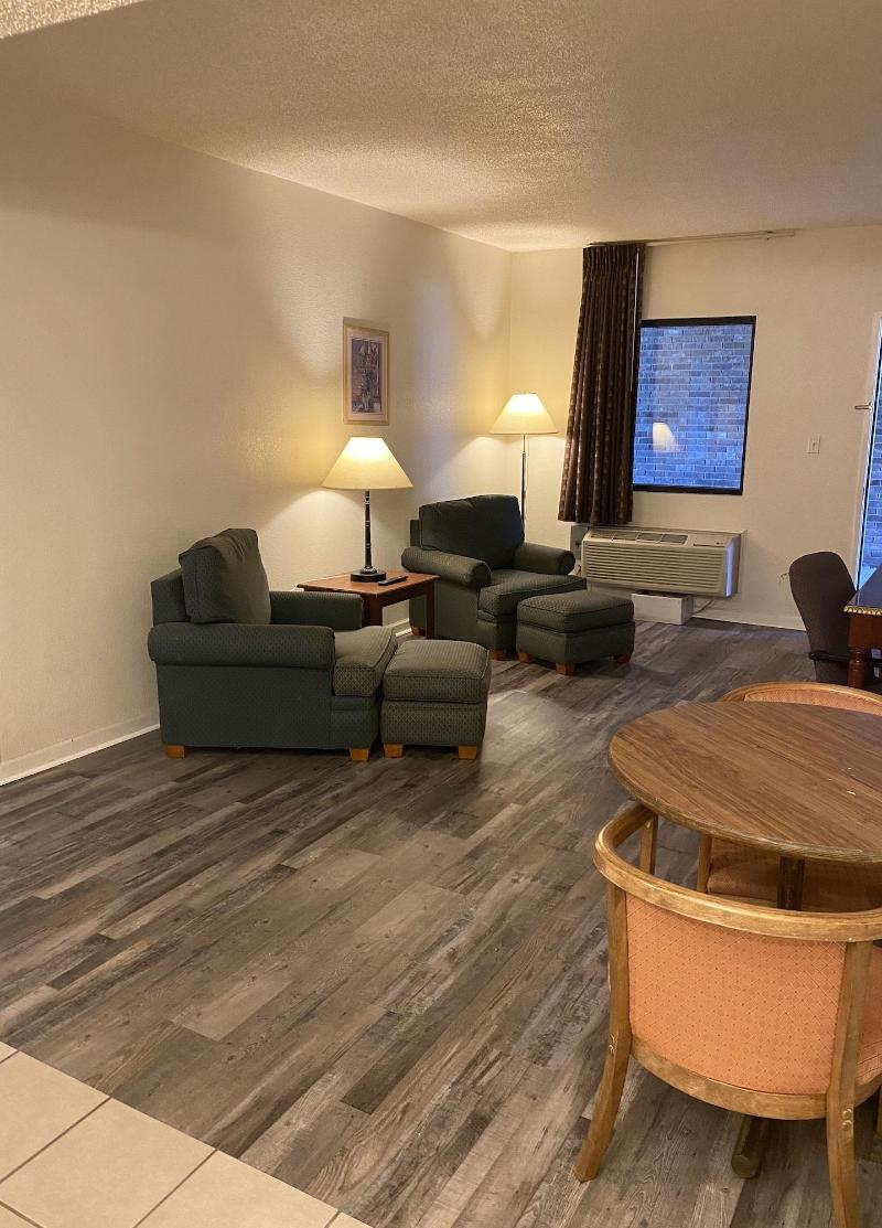 Travelers Place Inn & Suites image