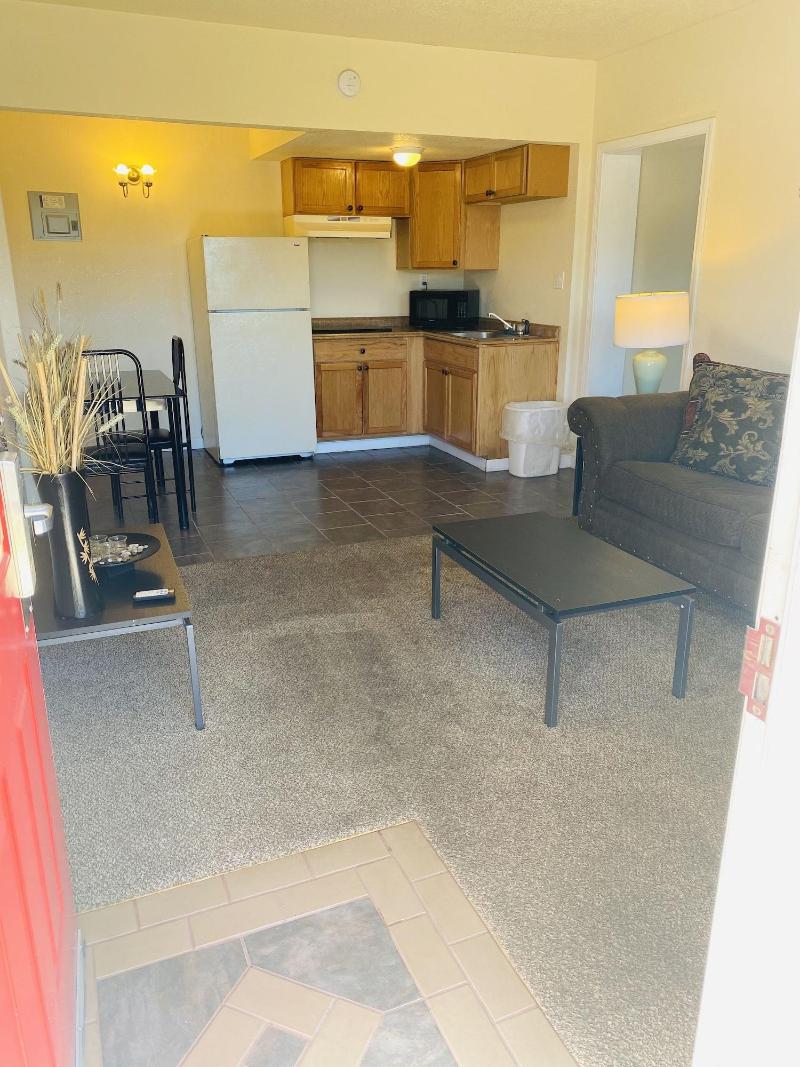 Travelers Place Inn & Suites image