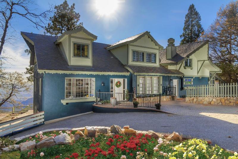 The Sky View Inn image