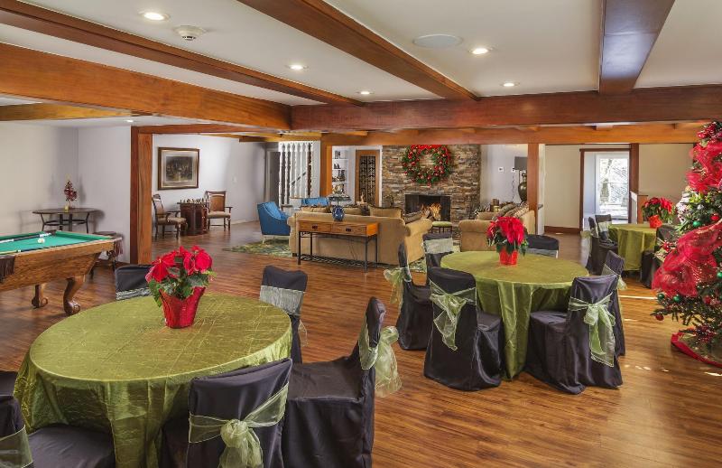 The Sky View Inn image