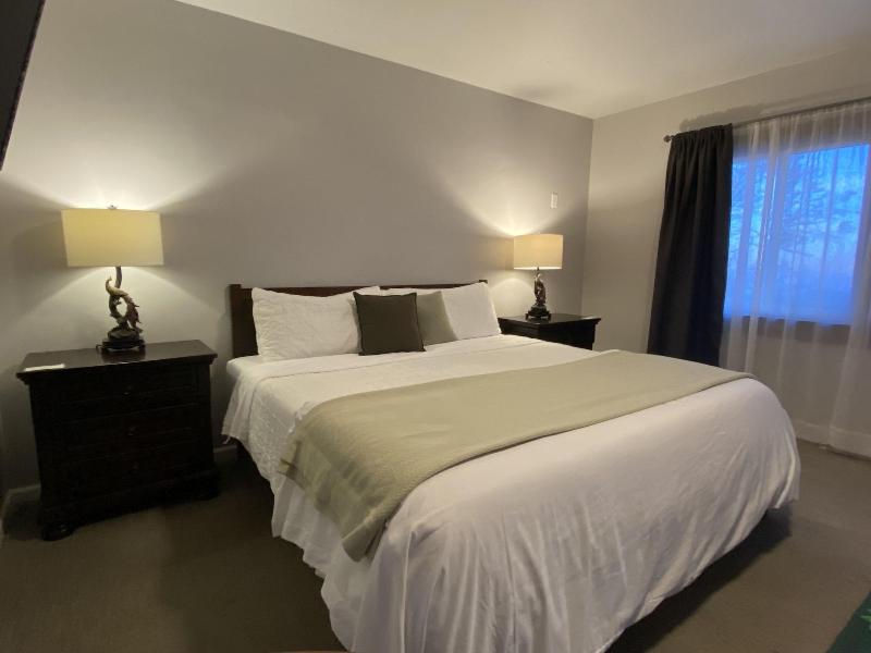 The Sky View Inn image