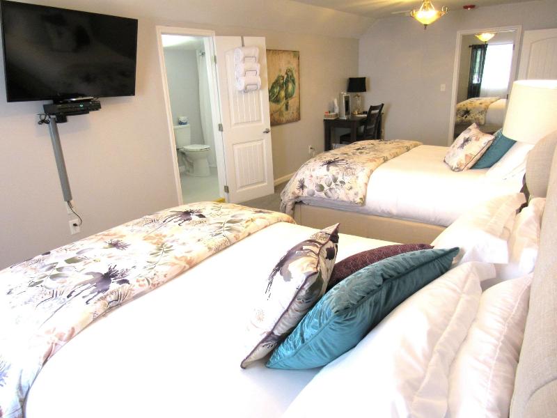 The Sky View Inn image
