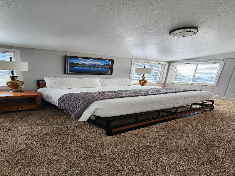 The Sky View Inn image