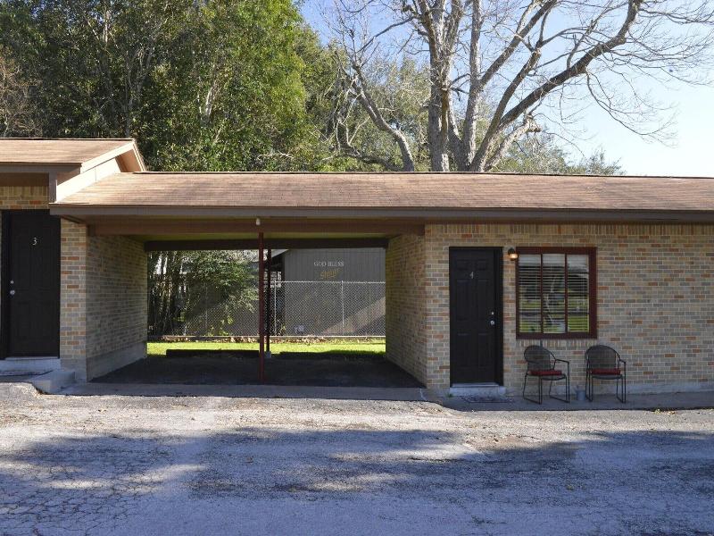 Shiner Country Inn image