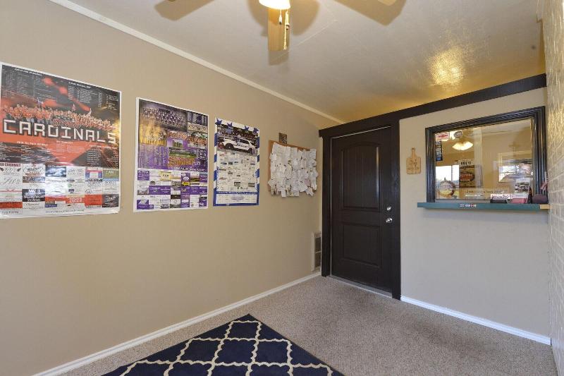 Shiner Country Inn image