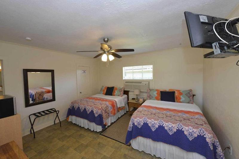 Shiner Country Inn image