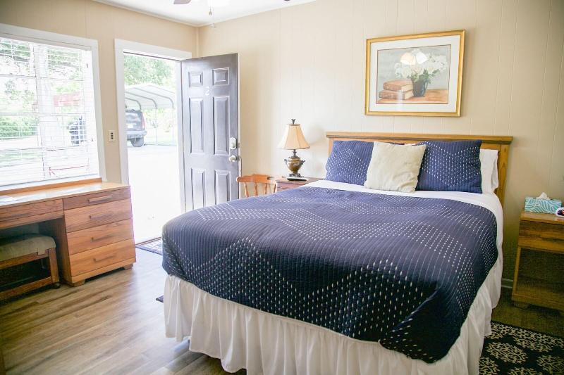 Shiner Country Inn image