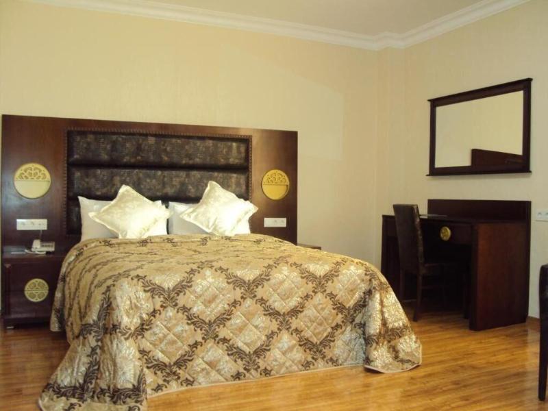 Era Palace Hotel image