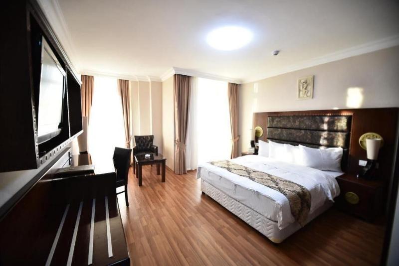 Era Palace Hotel image
