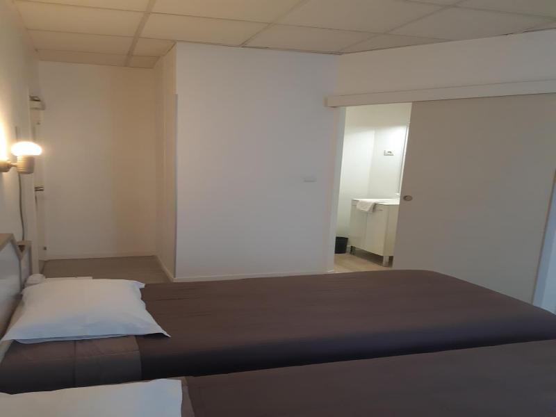 Hotel de La Croix de Malte image