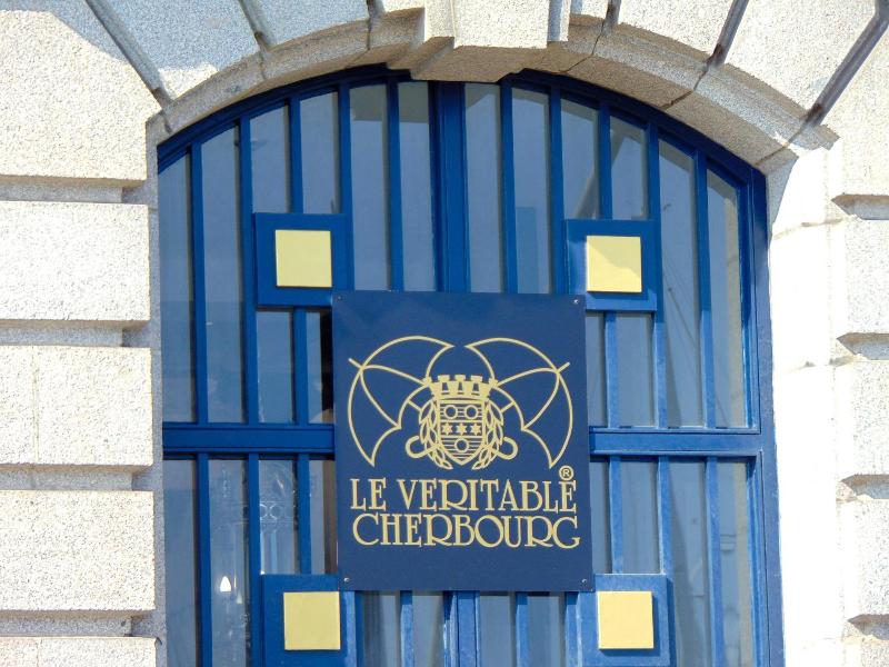 Hotel de La Croix de Malte image