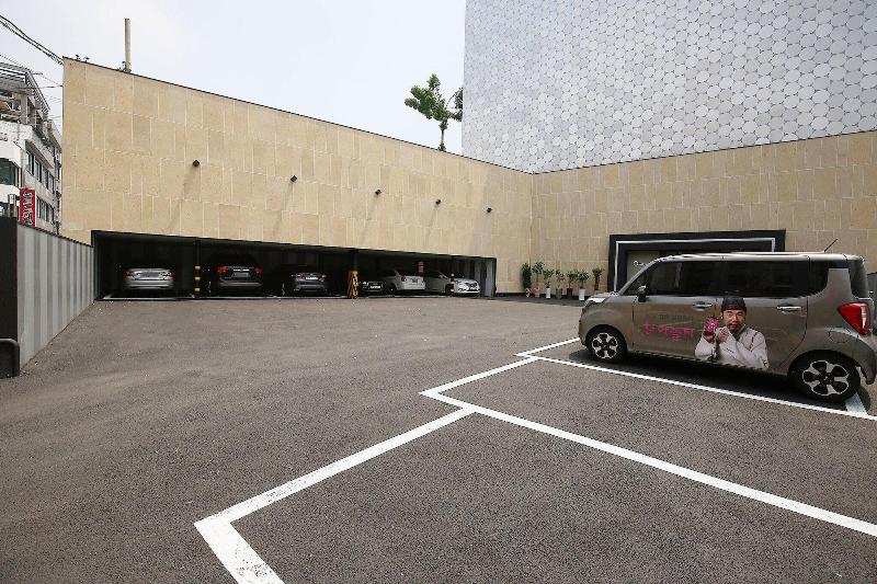Asan Hotel Cube image