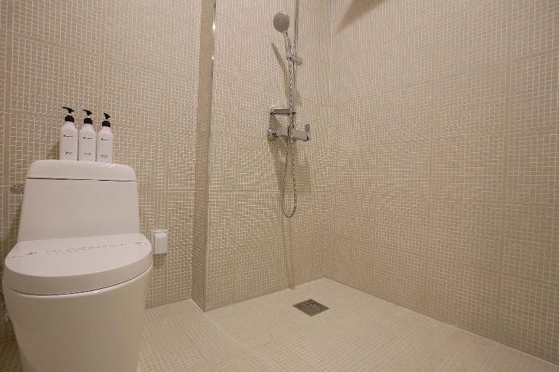 Asan Hotel Cube image