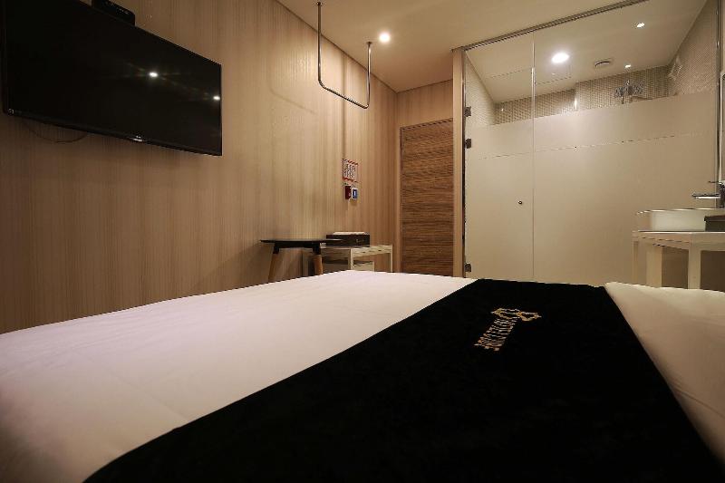 Asan Hotel Cube image