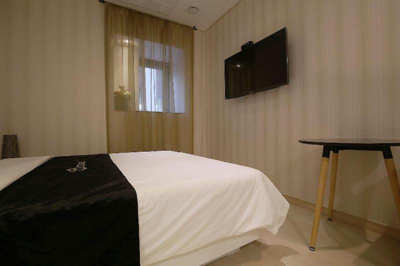 Asan Hotel Cube image