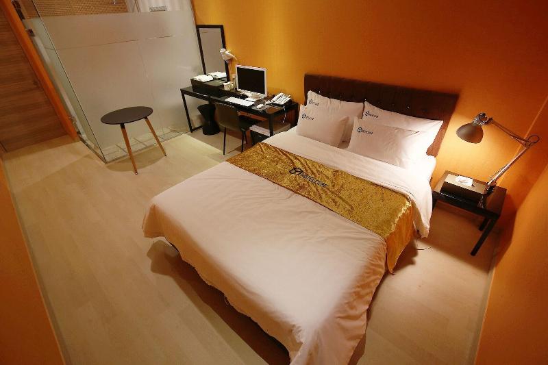 Asan Hotel Cube image
