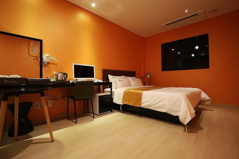 Asan Hotel Cube image