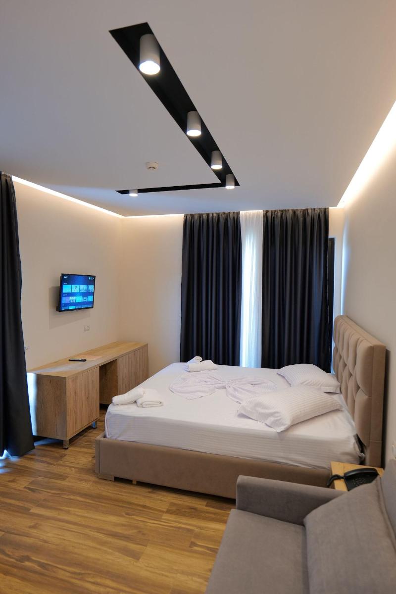 Hotel Alexander image