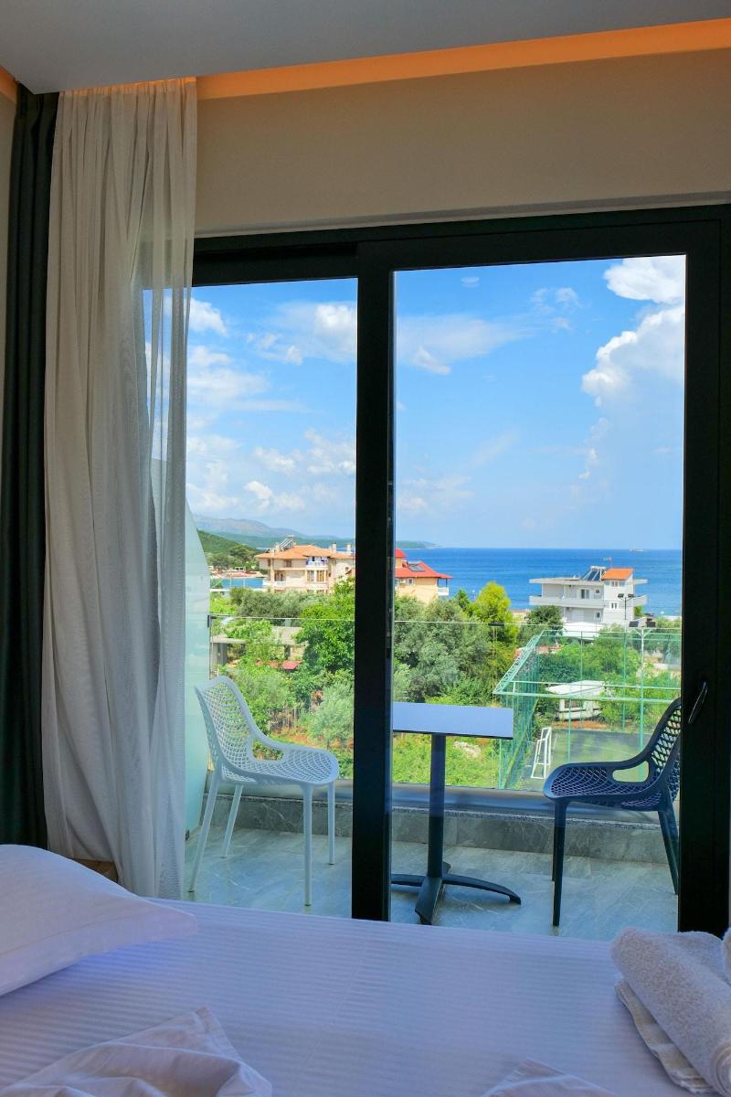 Hotel Alexander image