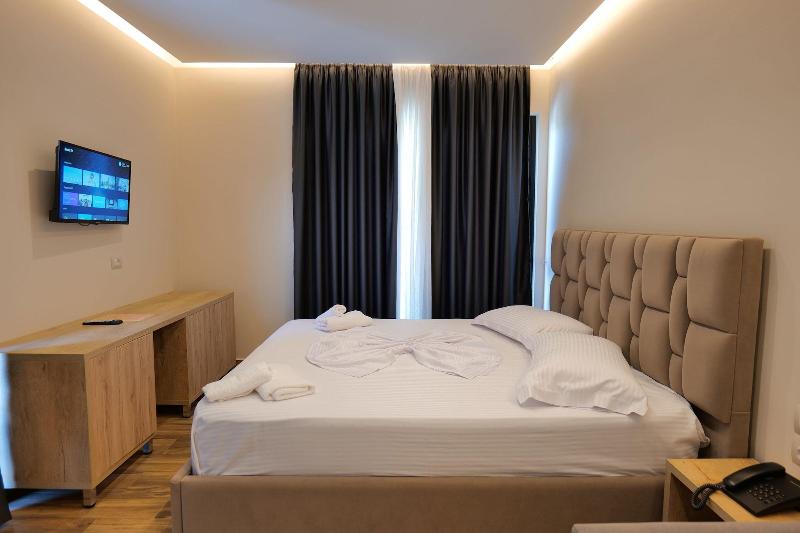 Hotel Alexander image