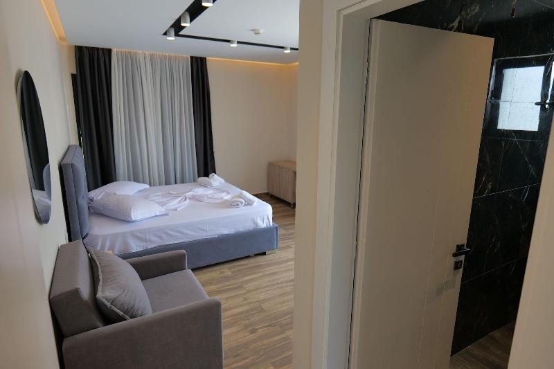 Hotel Alexander image