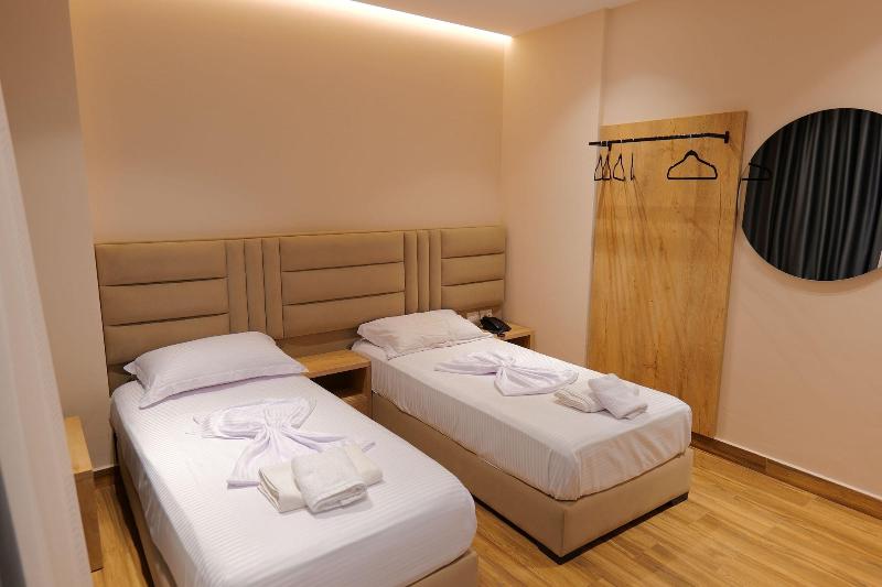 Hotel Alexander image