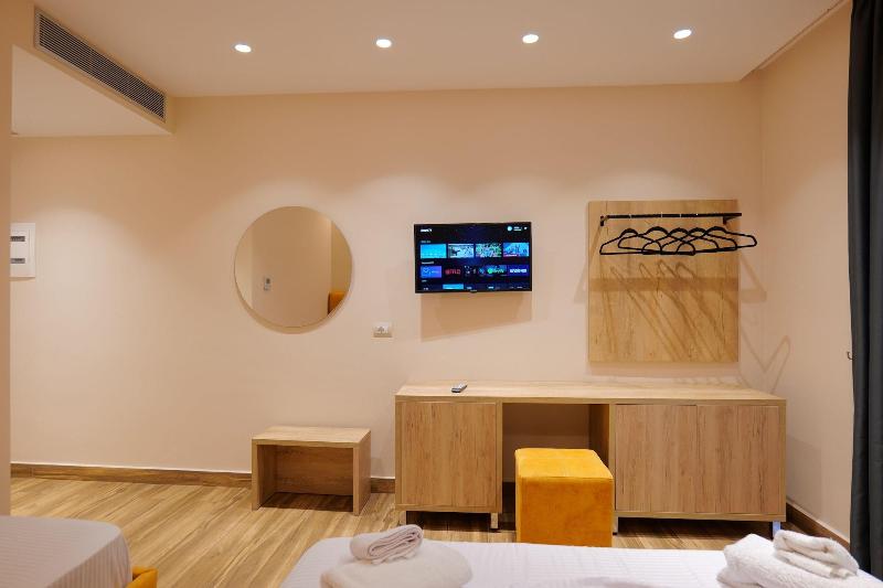 Hotel Alexander image