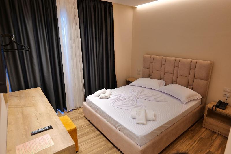 Hotel Alexander image