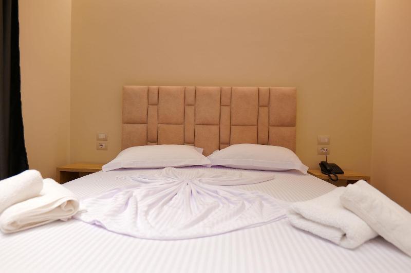 Hotel Alexander image